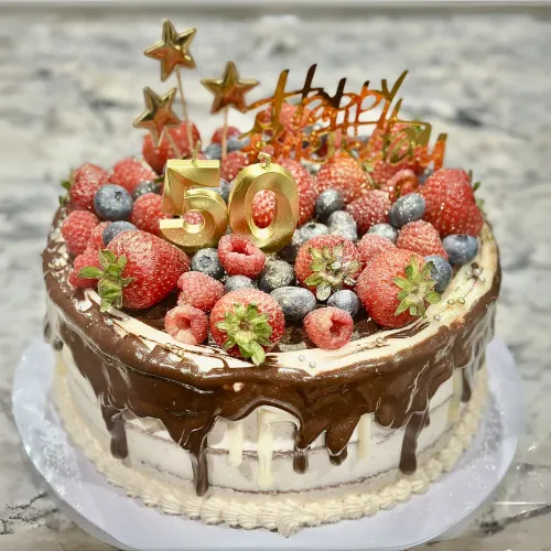 Custom Cakes - It Sprinkles 2 Custom Cakes